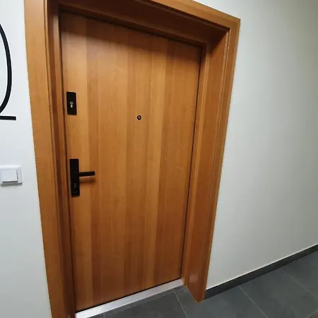 Ceglana Park -parking W Hali Garazowej- Piekne Nowe Osiedle *