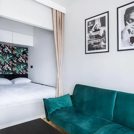 Apartment Ceglana Park -parking W Hali Garazowej- Piekne Nowe Osiedle
