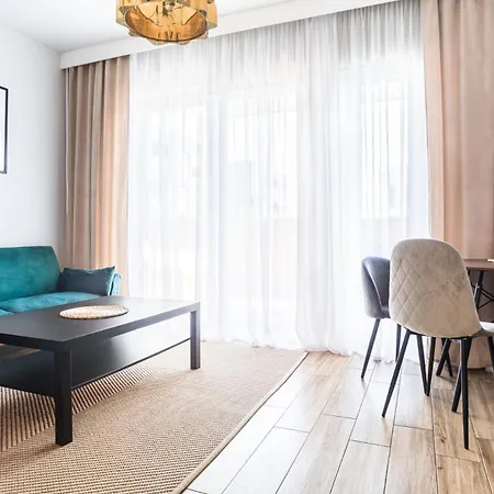 Ceglana Park -parking W Hali Garazowej- Piekne Nowe Osiedle Apartment