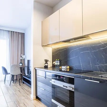 Ceglana Park -parking W Hali Garazowej- Piekne Nowe Osiedle Apartment Katowice