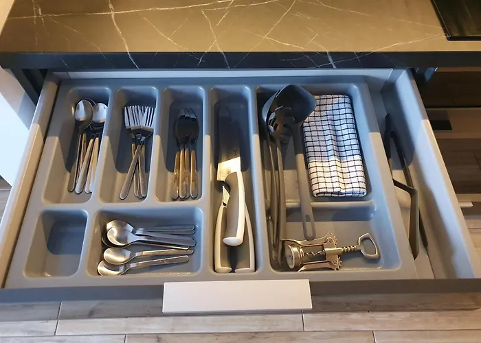 Апартаменты Ceglana Park -parking W Hali Garazowej- Piekne Nowe Osiedle Катовице