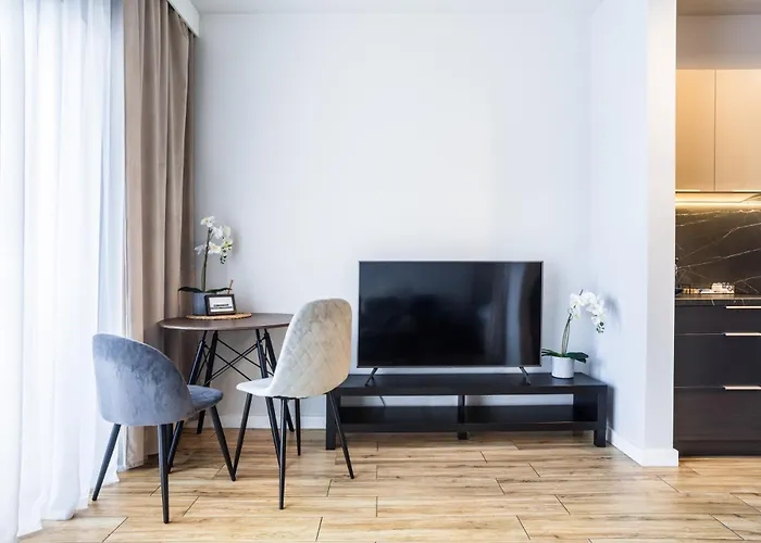 Ceglana Park -parking W Hali Garazowej- Piekne Nowe Osiedle Appartement